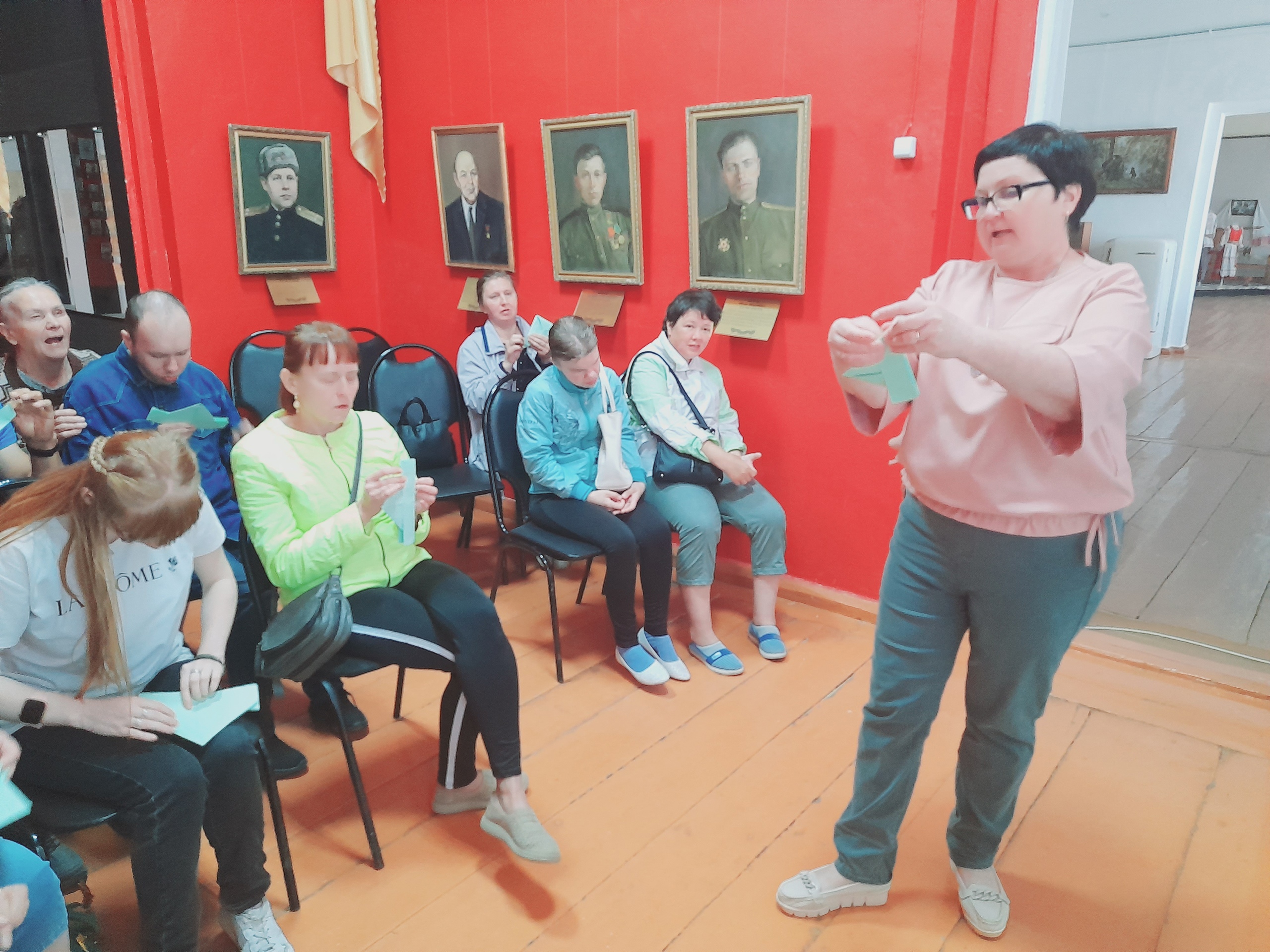 «Фронтовая подруга»