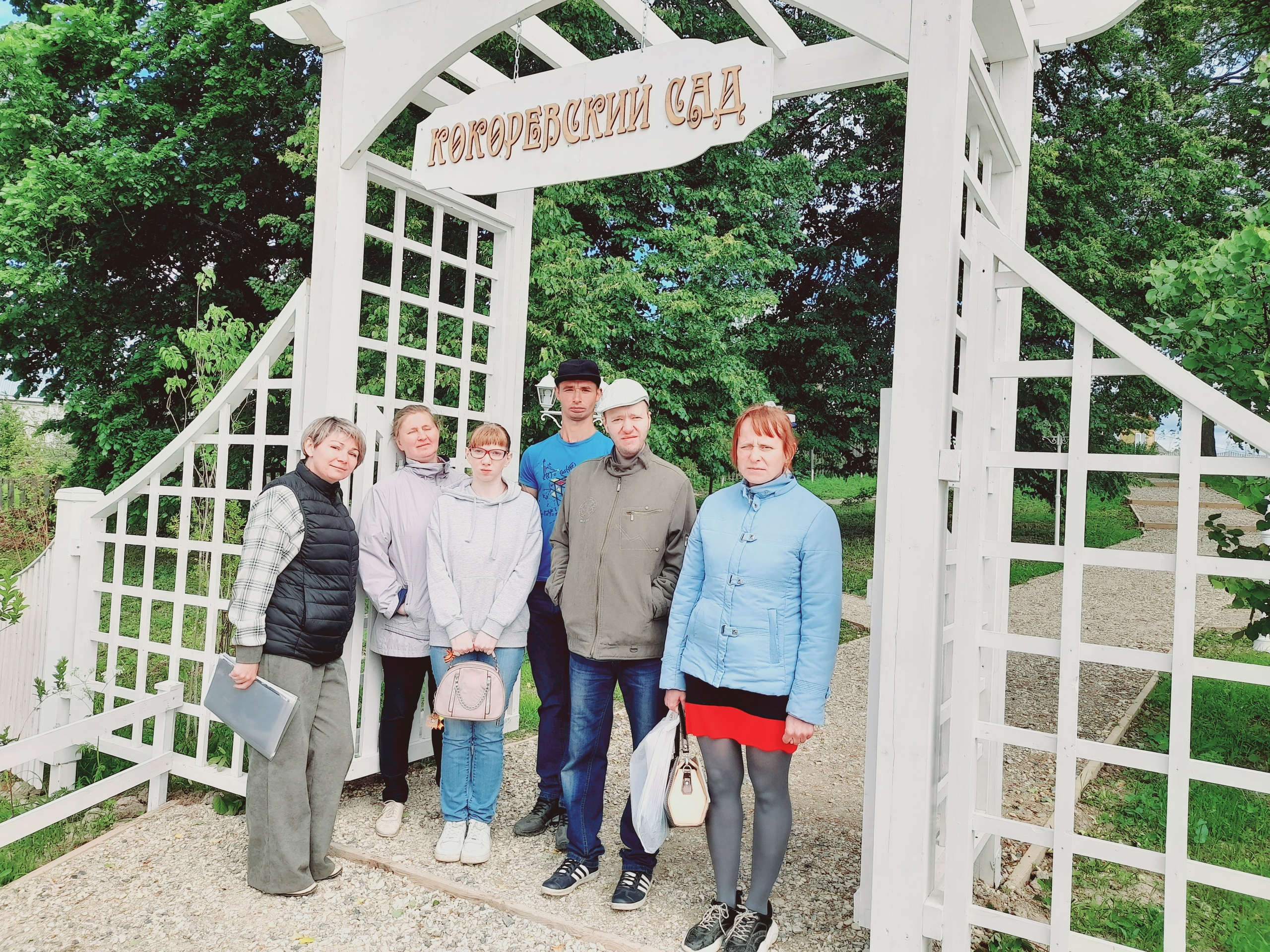 «Кокоревский сад: в гости к царице ночи»
