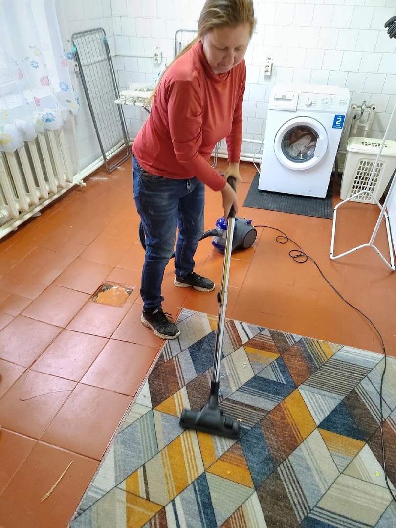 "Спорил веник с пылесосом"