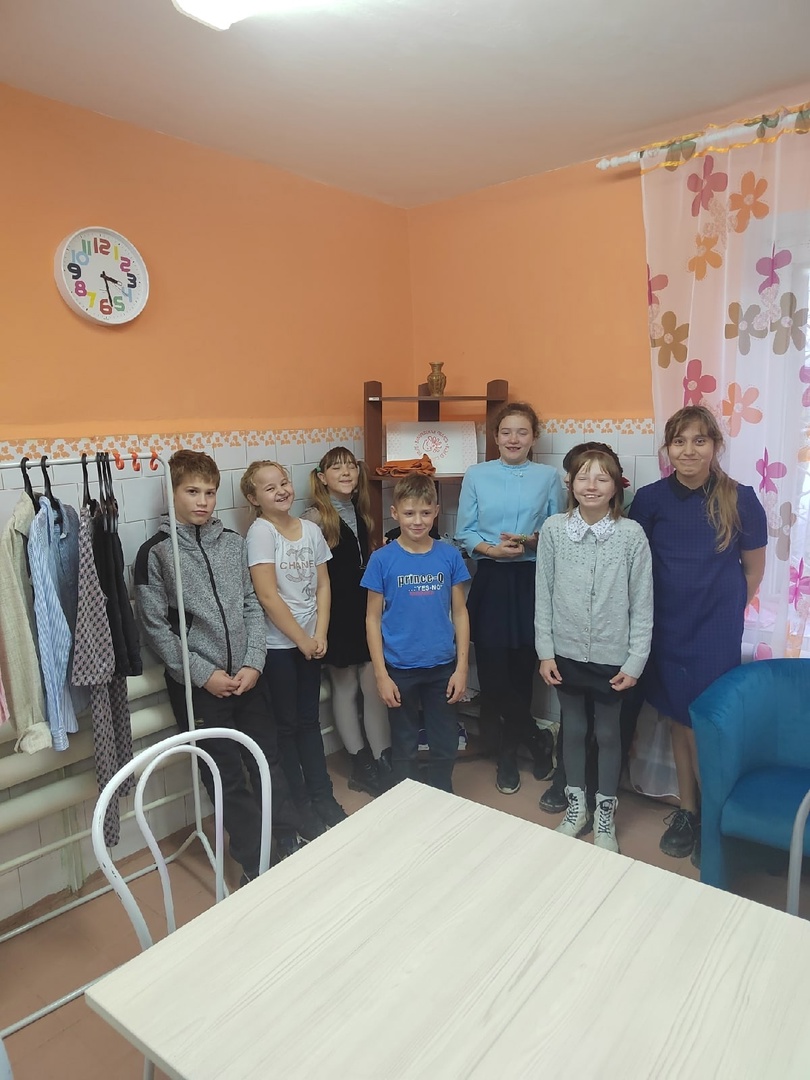 А что прячется в шкафу?