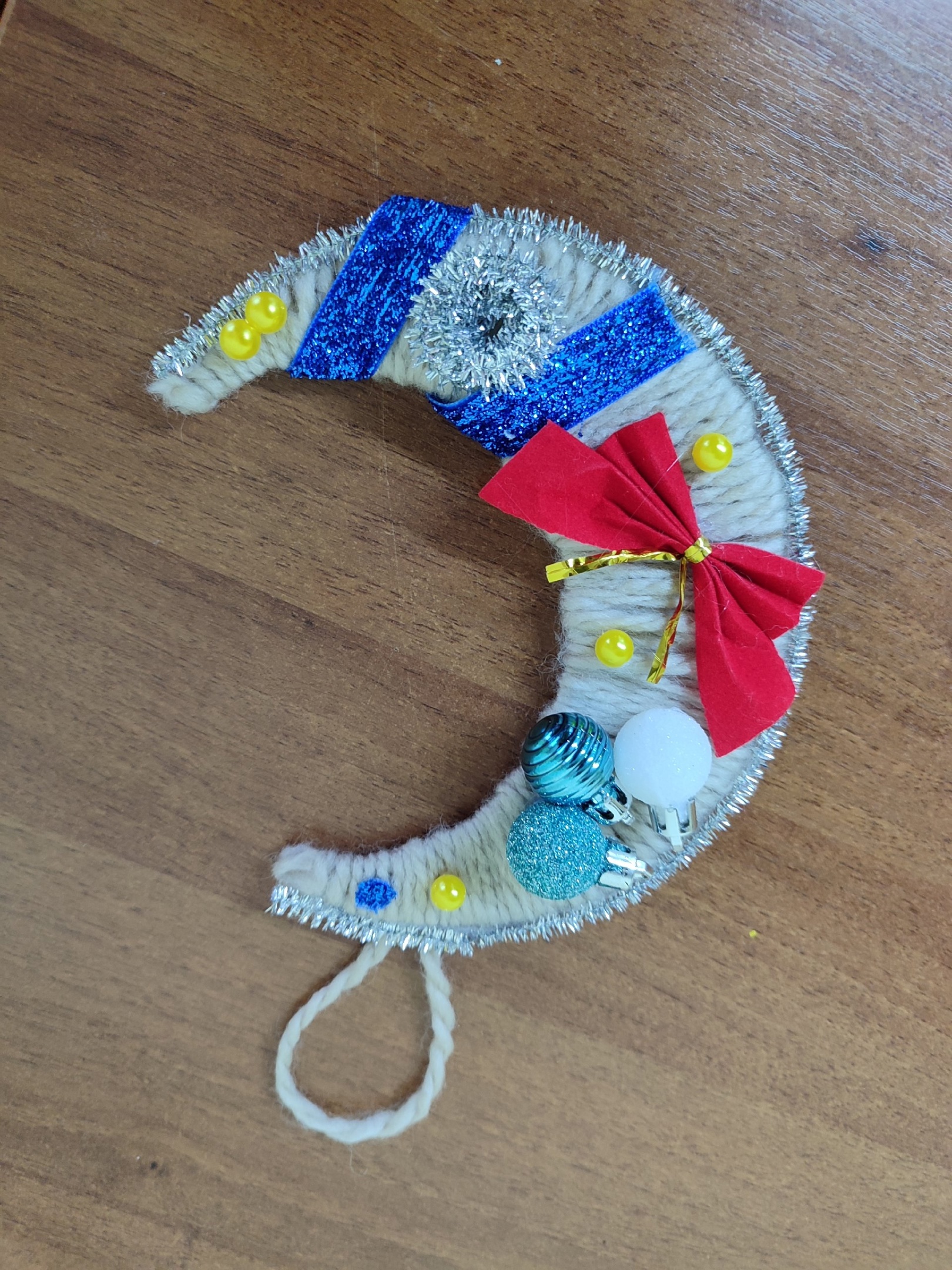 Новогодний полумесяц