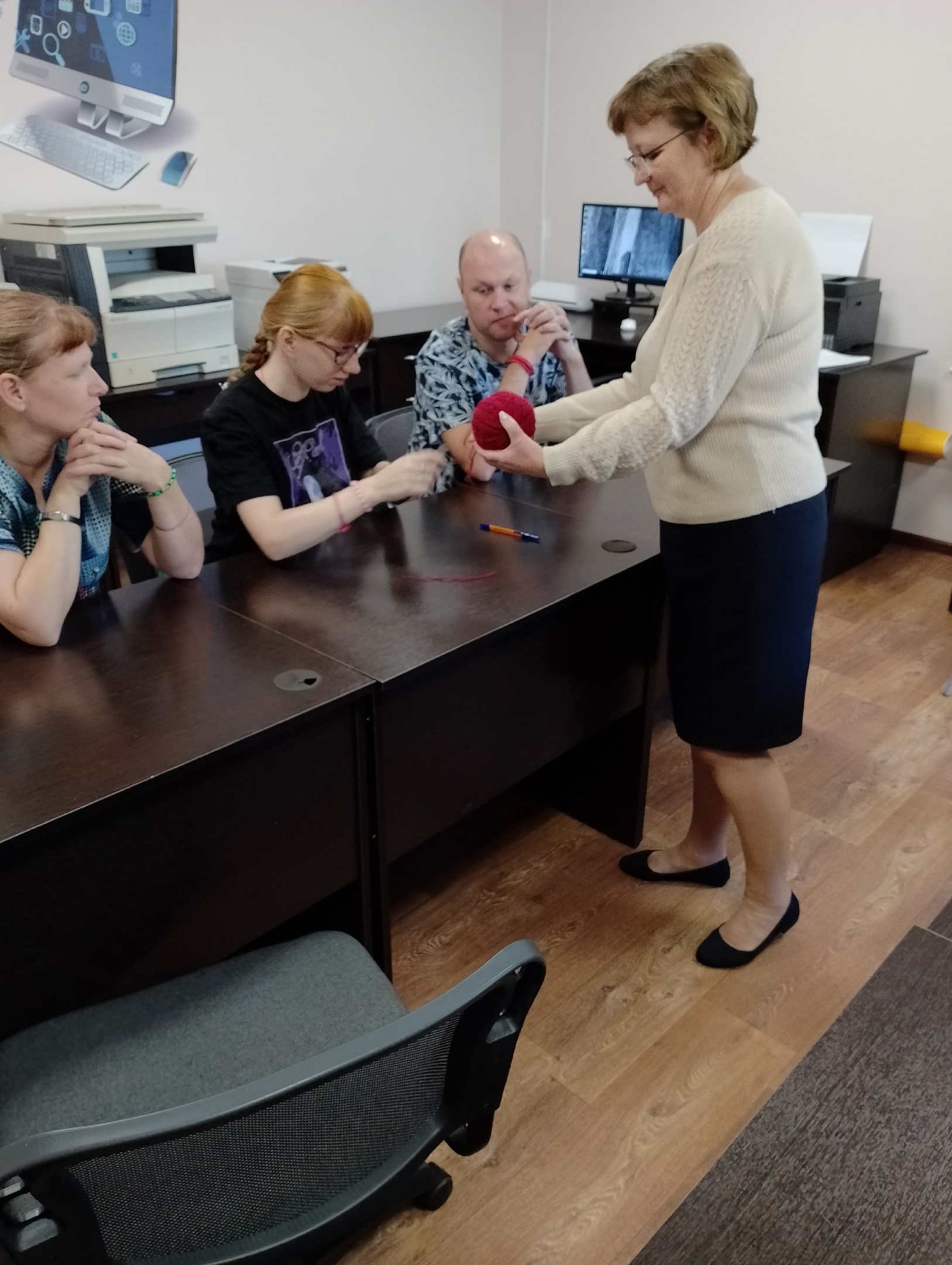 Сегодня 14 сентября, молодые люди с ограниченными возможностями здоровья посетили Центральную библиотеку имени Николая Рубцова.