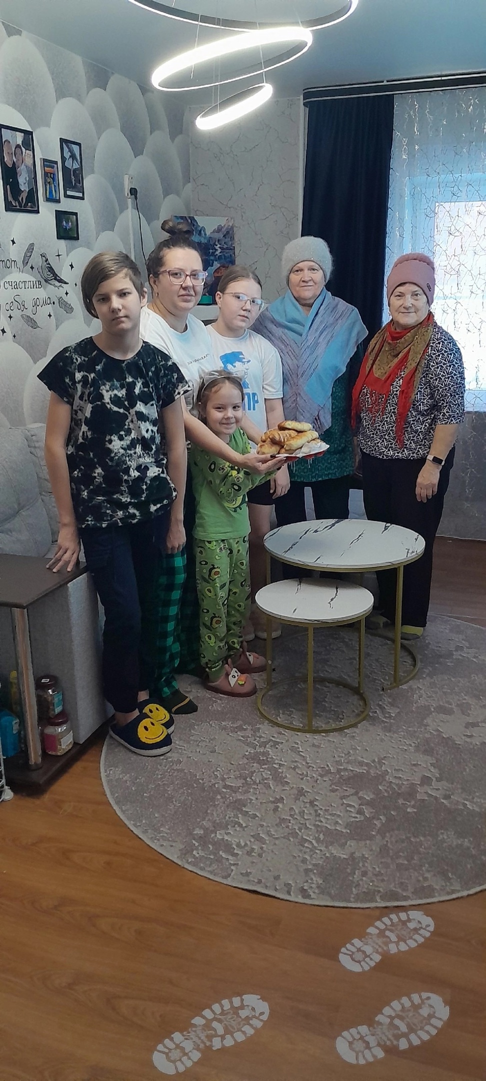 «Испекла нам бабушка» 3